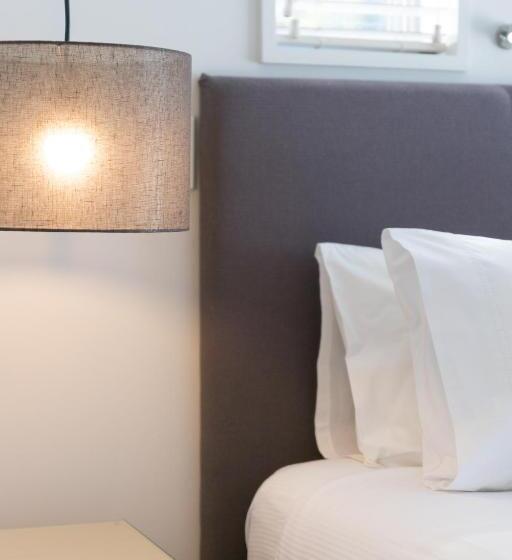 جناح, Century Park