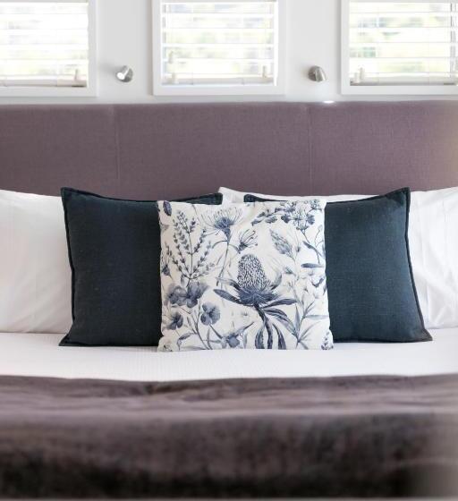 جناح, Century Park