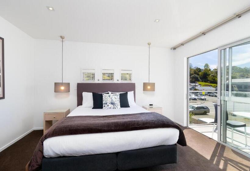 جناح, Century Park