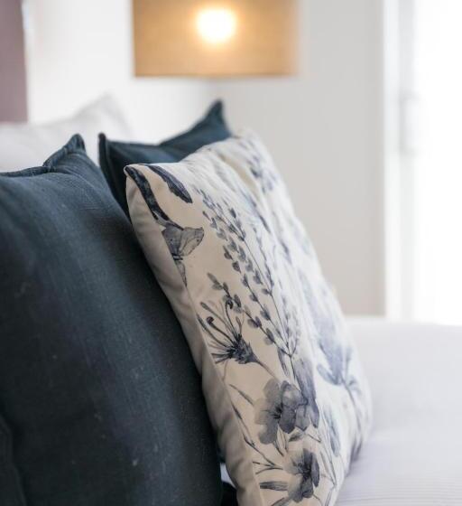 جناح, Century Park