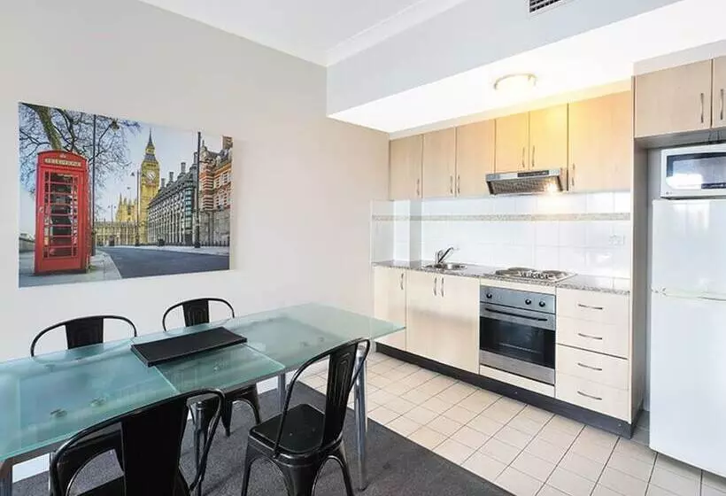 デラックススタジオ, Sydney Airport Suites