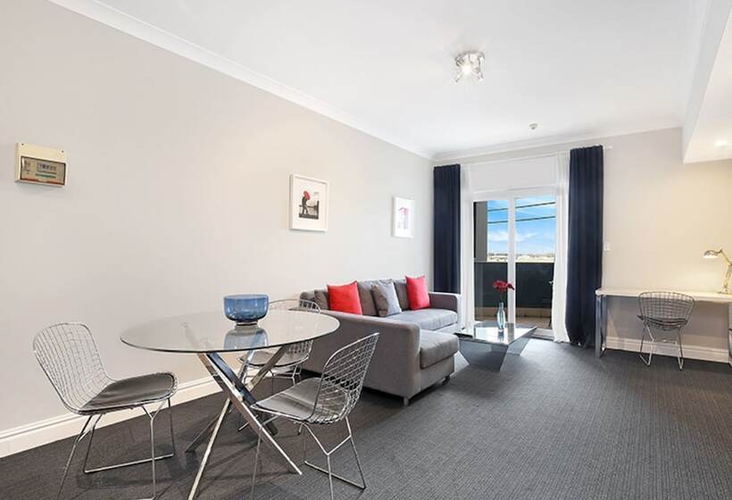 디럭스 스튜디오, Sydney Airport Suites