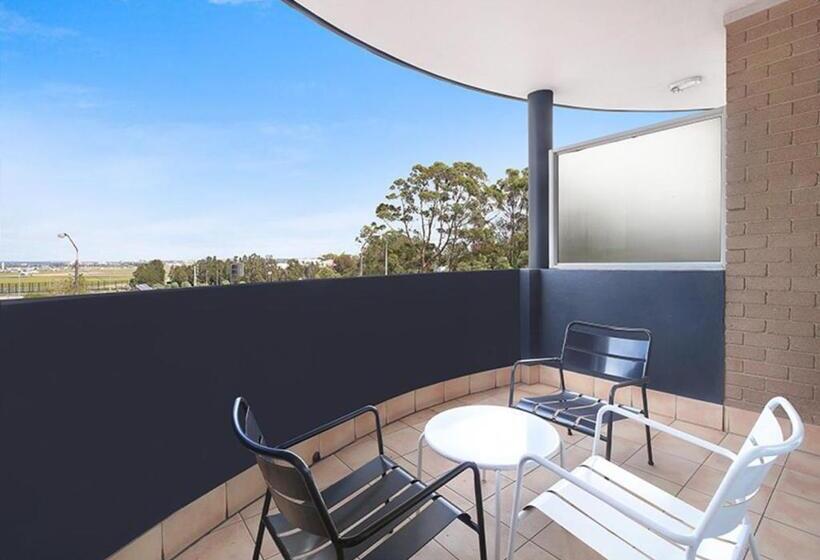 디럭스 스튜디오, Sydney Airport Suites
