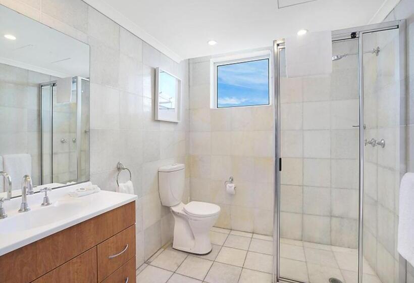 발코니가 있는 2 베드룸 아파트, Sydney Airport Suites