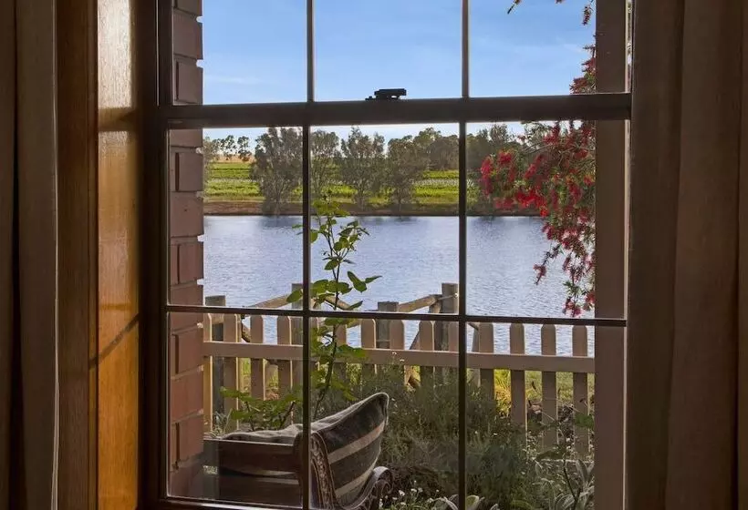 Talo 2 Makuuhuonetta, Stonewell Cottages And Vineyards