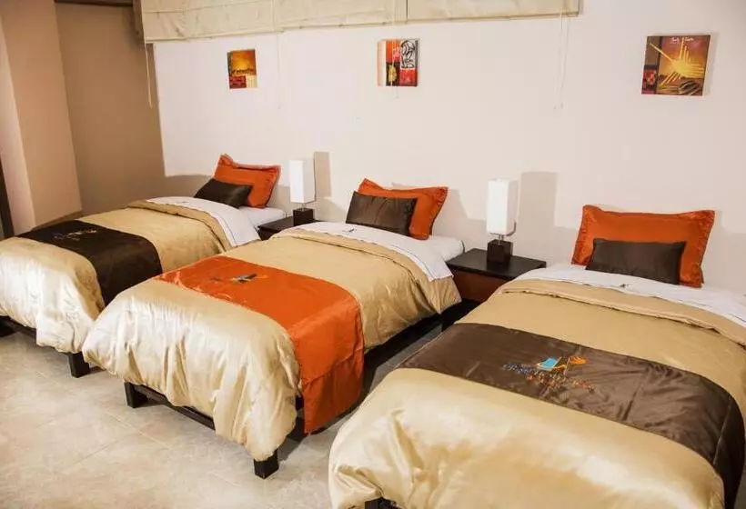 اتاق ساده سه‌ نفره, Gran Hotel Ica