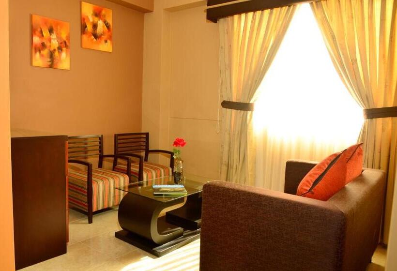 سوئیت با تخت بزرگ, Gran Hotel Ica