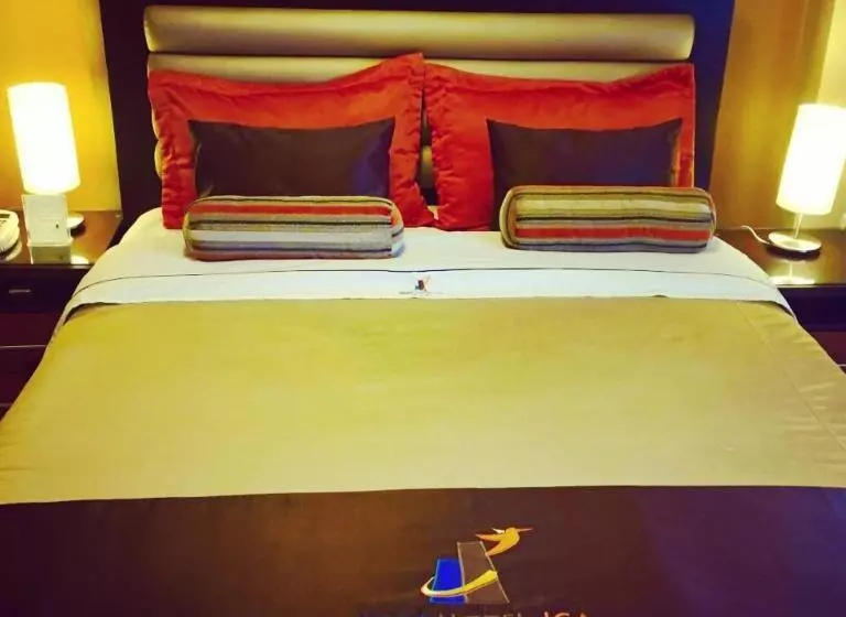 سوییت جونیور, Gran Hotel Ica