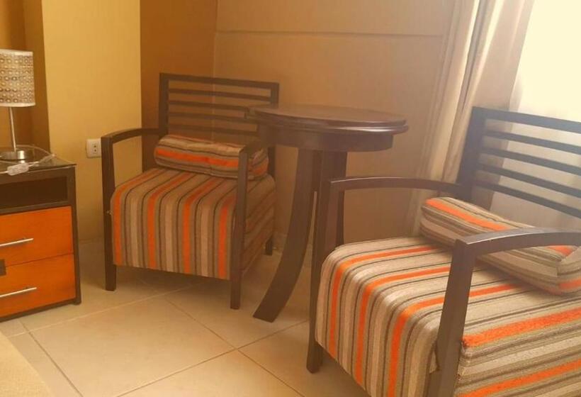 جناح جونيور, Gran Hotel Ica