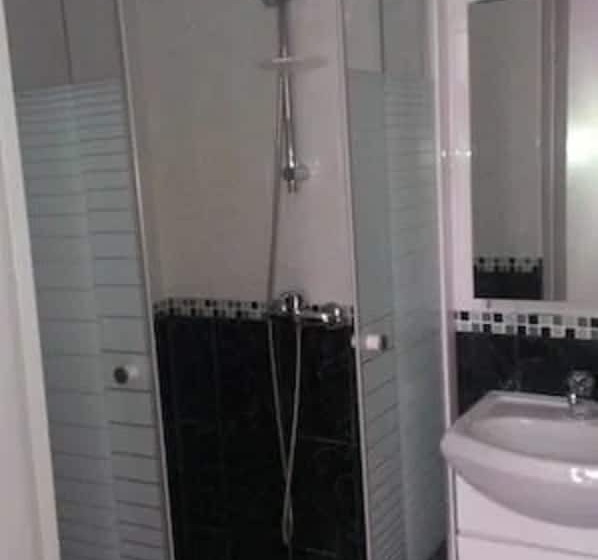 اتاق استاندارد سه نفره, Hipotel Paris Gambetta Republique