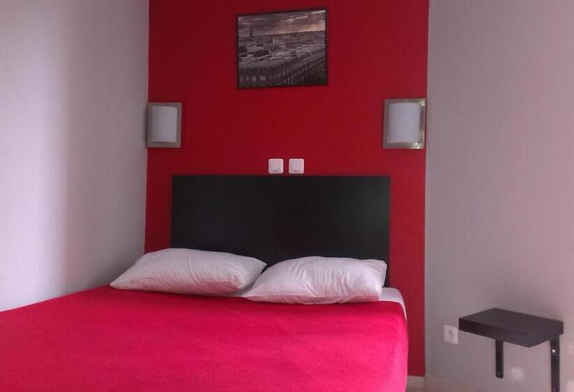 اتاق استاندارد یک نفره, Hipotel Paris Gambetta Republique