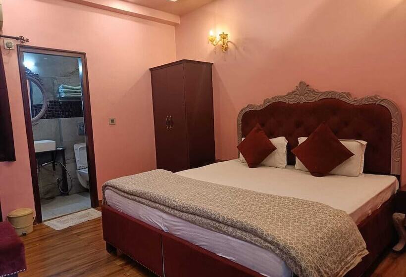 اتاق استاندارد, Maya Hotel & Restaurant