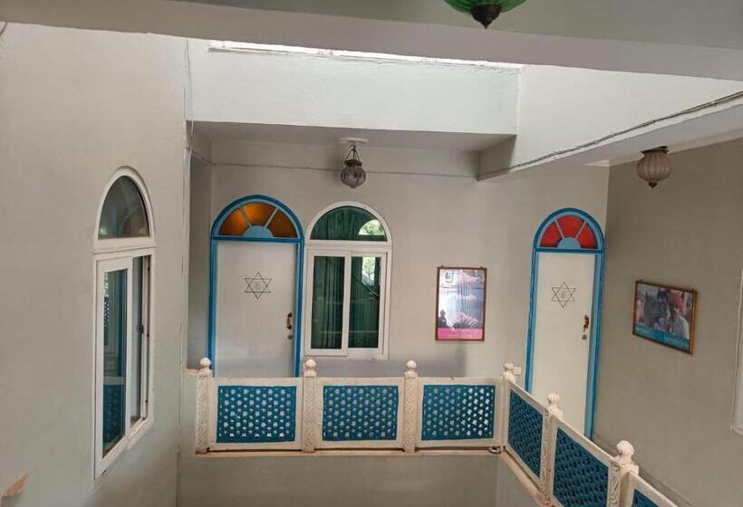 اتاق استاندارد, Maya Hotel & Restaurant