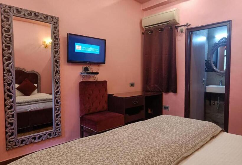 اتاق استاندارد, Maya Hotel & Restaurant