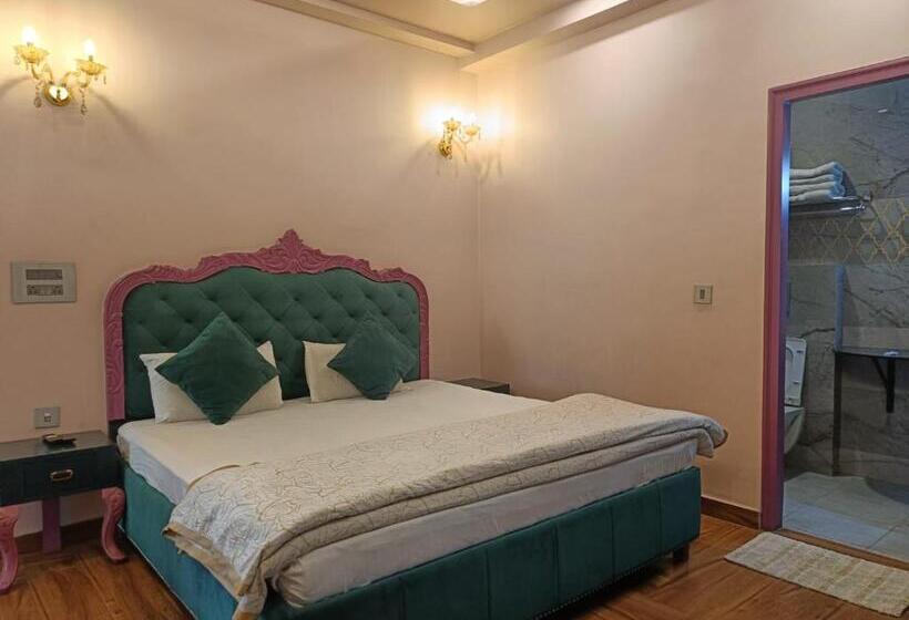 اتاق استاندارد, Maya Hotel & Restaurant