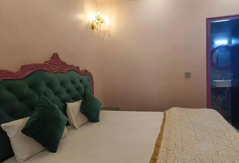اتاق استاندارد, Maya Hotel & Restaurant
