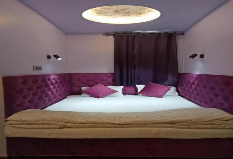 اتاق استاندارد, Maya Hotel & Restaurant