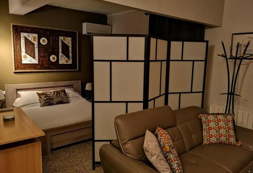 חדר סטודיו סטנדרד, Au Remp'Arts