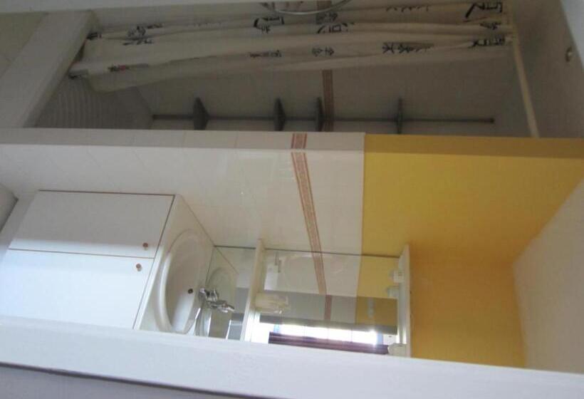 דירת חדר, Au Remp'Arts