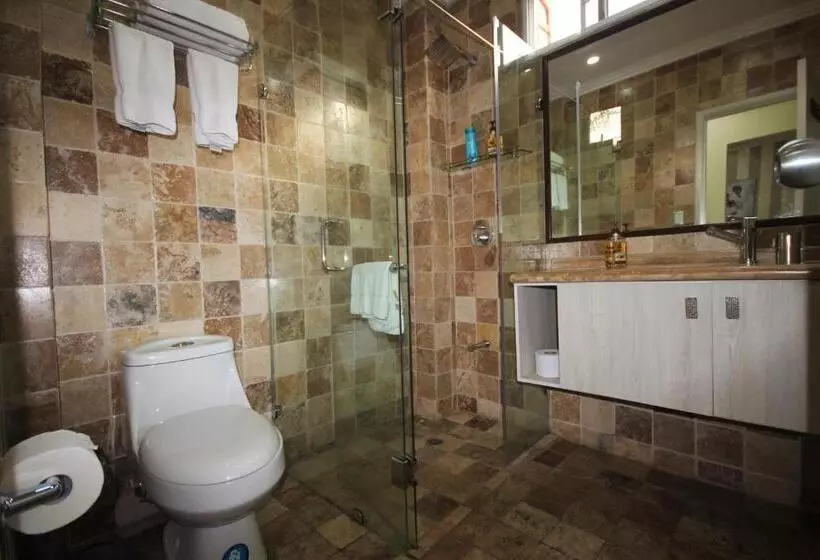 اتاق لوکس, Cedros Inn Boutique