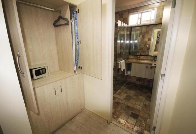 سوییت جونیور, Cedros Inn Boutique