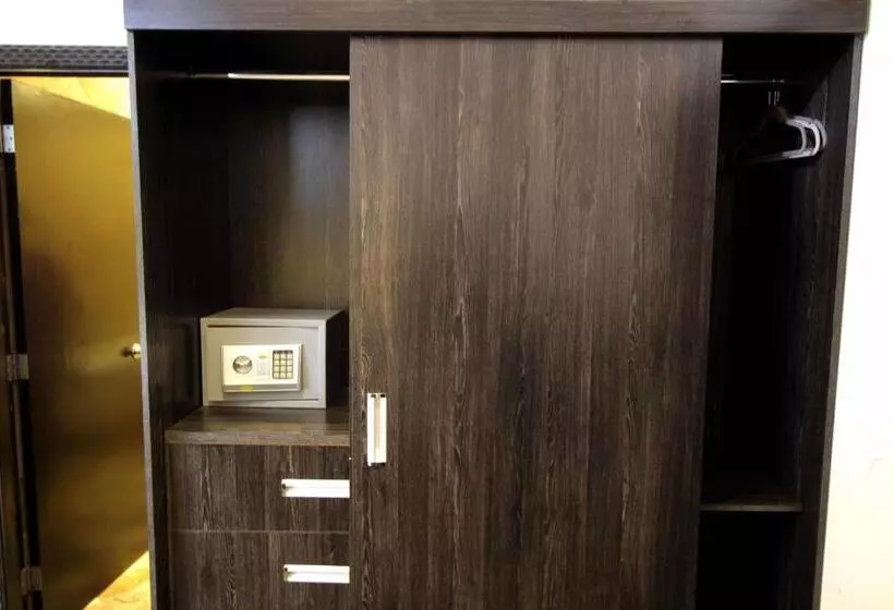 اتاق لوکس خانوادگی, Cedros Inn Boutique