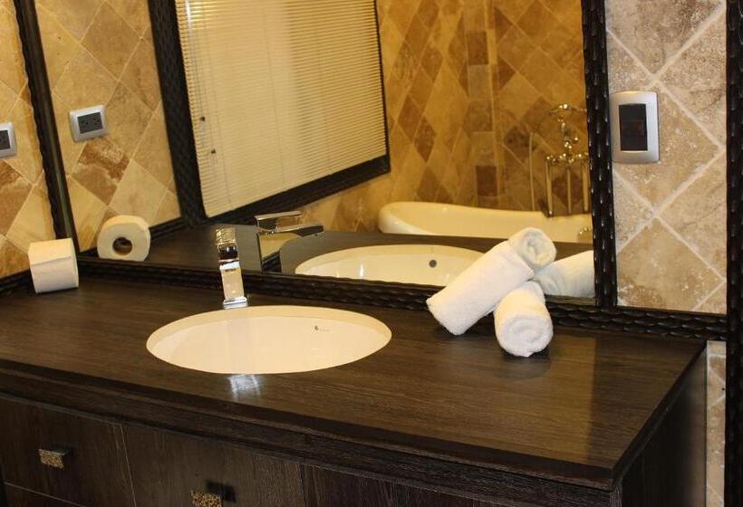 اتاق لوکس خانوادگی, Cedros Inn Boutique