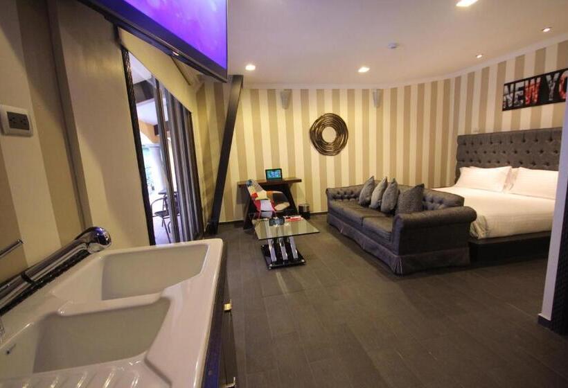 اتاق لوکس خانوادگی, Cedros Inn Boutique