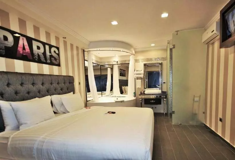 سوییت لوکس, Cedros Inn Boutique
