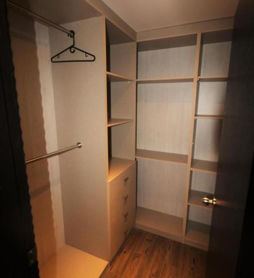 استودیو خانوادگی, Cedros Inn Boutique