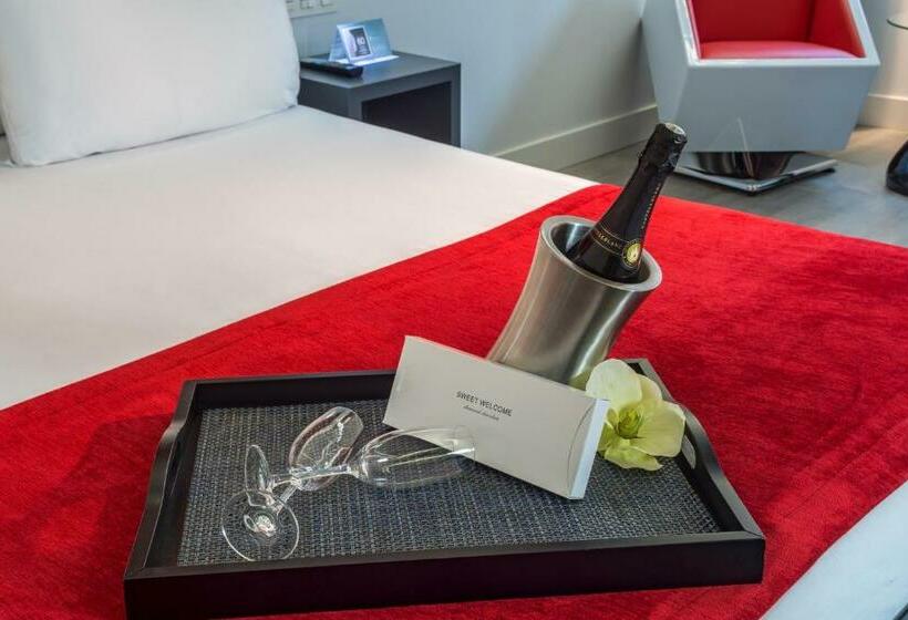 اتاق رمانتیک, Eurostars Central