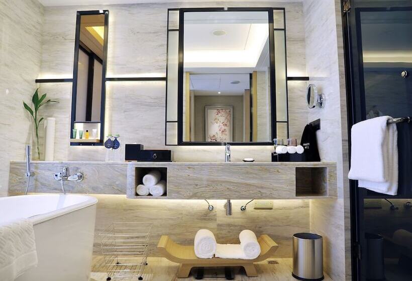 غرفة قياسية سرير مزدوج, Hilton Zhuzhou