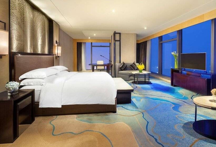 استوديو إدارى, Hilton Zhuzhou