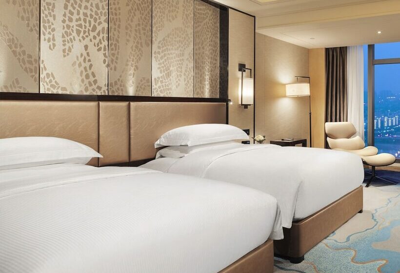 غرفة قياسية مطلّة علي النهر, Hilton Zhuzhou