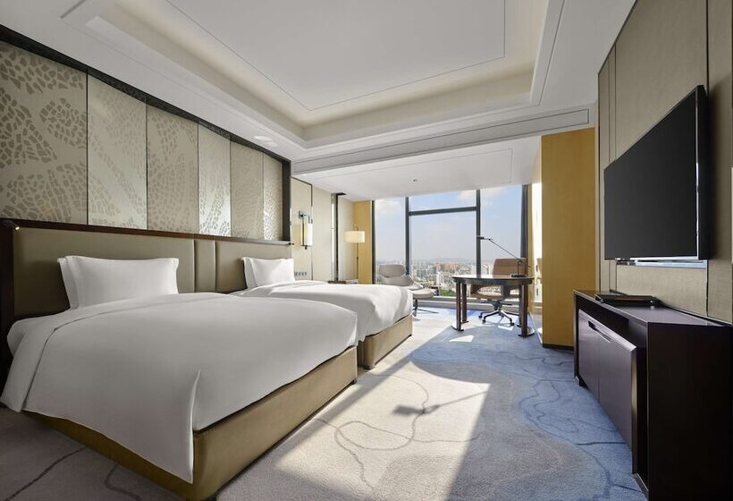 غرفة قياسية مطلّة علي النهر, Hilton Zhuzhou