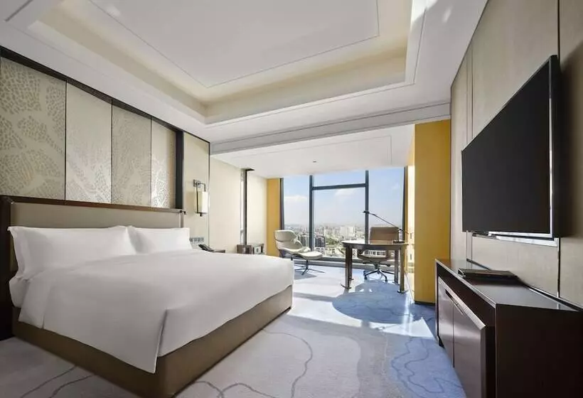 ダブルベッドスタンダードルーム, Hilton Zhuzhou