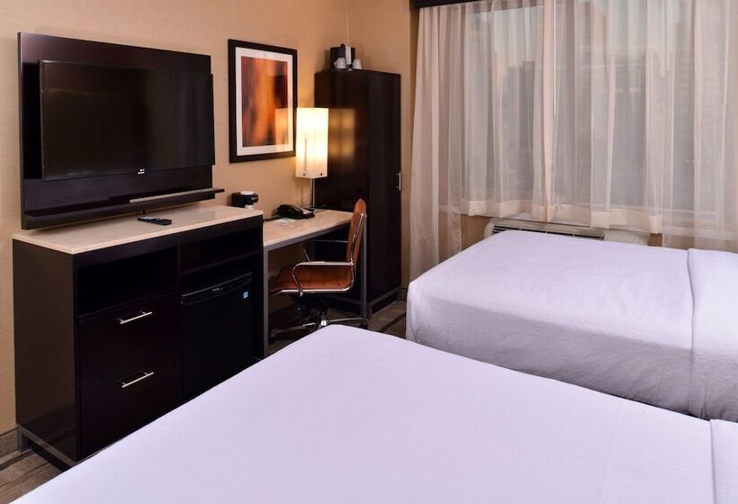 اتاق استاندارد با 2 تخت دوبل, Holiday Inn New York City   Times Square, An Ihg