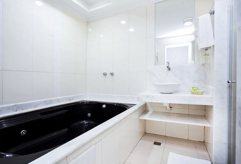 디럭스 스위트, Ilhabela