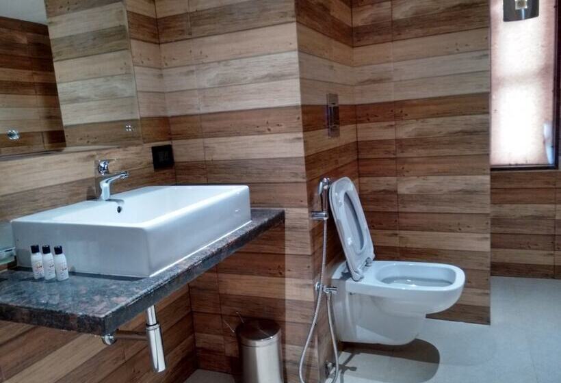 Deluxe-huone, Jewel Of The East