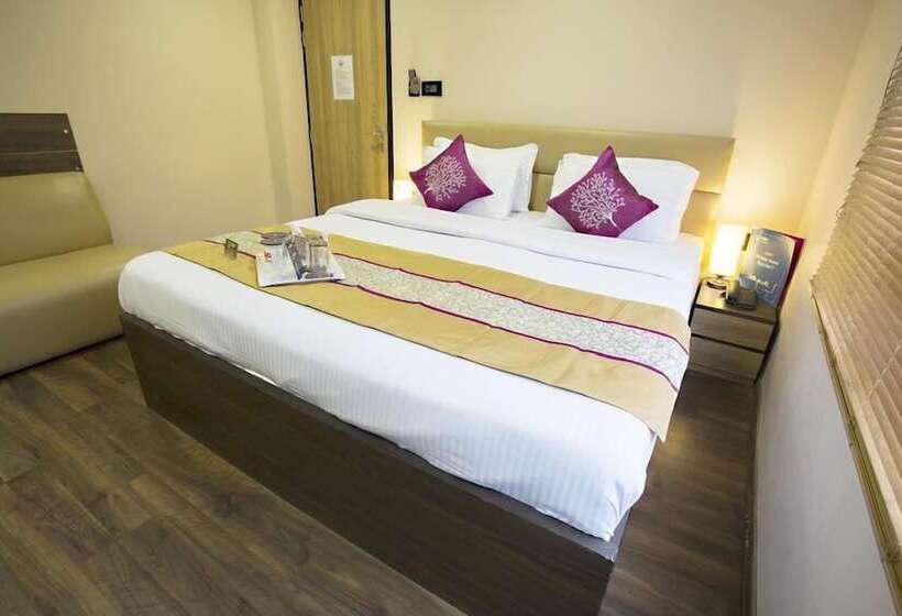 Deluxe-huone, Jewel Of The East