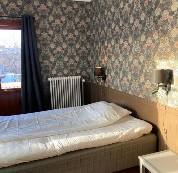 غرفة قياسية فردية, L Stensborg