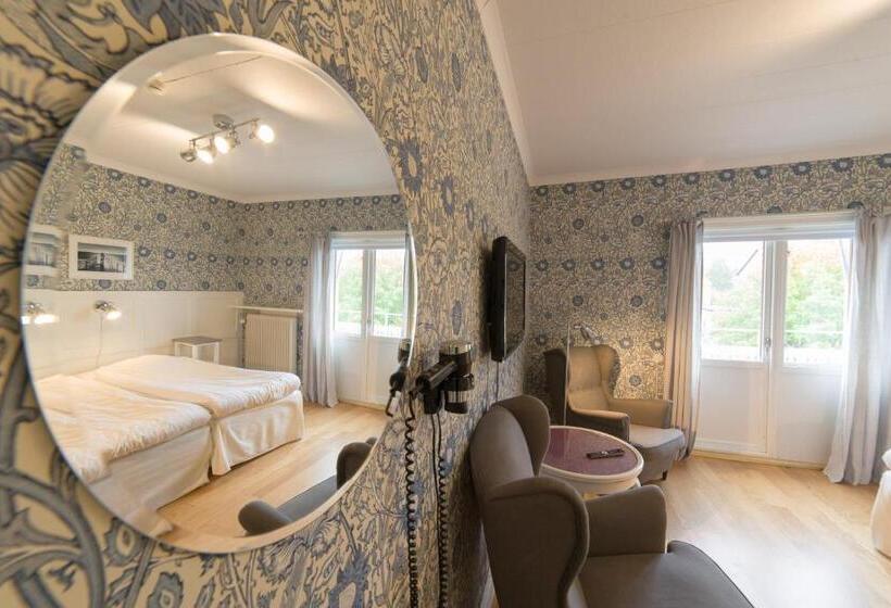 标准间, L Stensborg