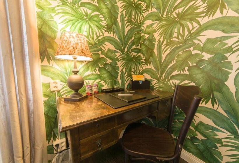 标准间, L Stensborg