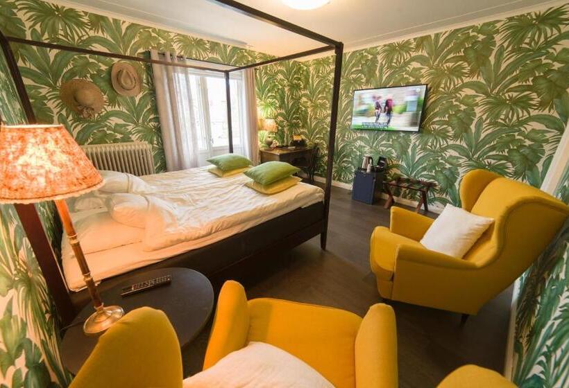 标准间, L Stensborg