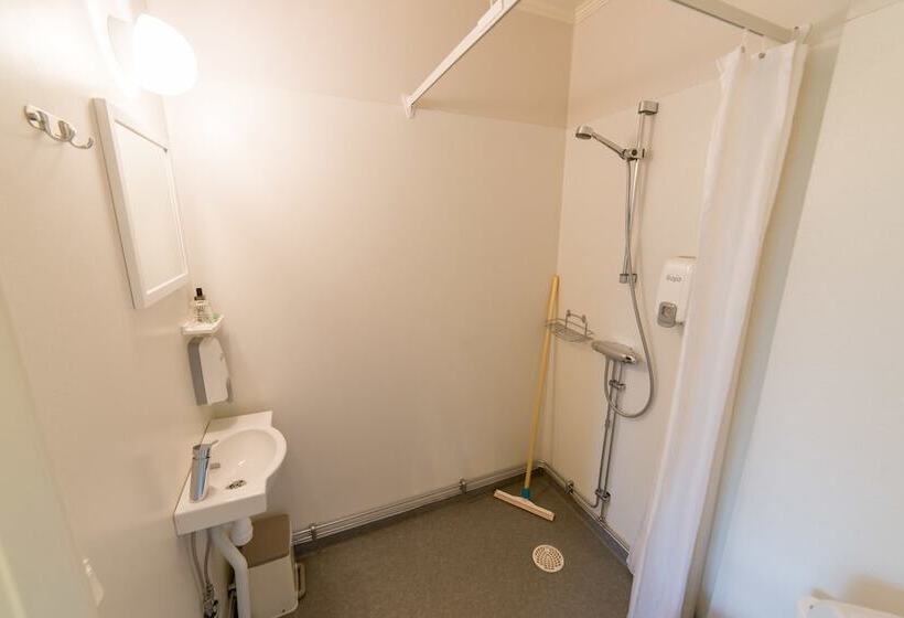 غرفة قياسية فردية, L Stensborg