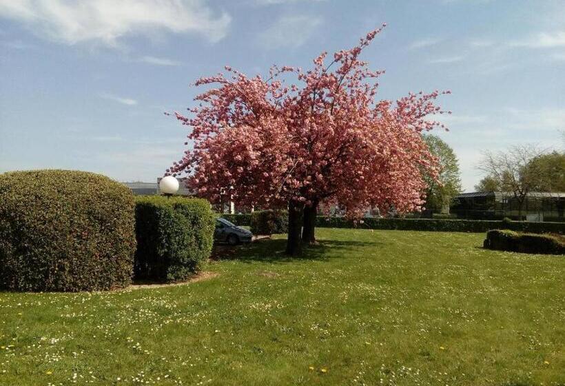 غرفة قياسية, Le Pavillon De Rouen