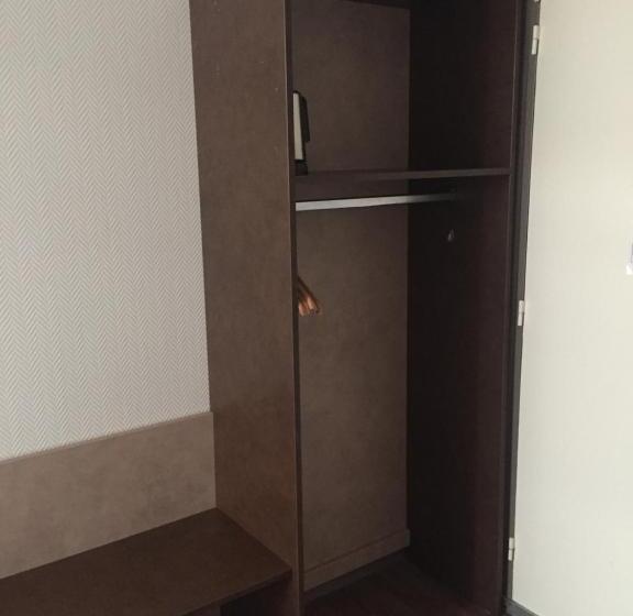 غرفة قياسية, Le Pavillon De Rouen