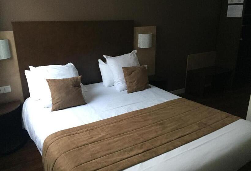 غرفة قياسية, Le Pavillon De Rouen