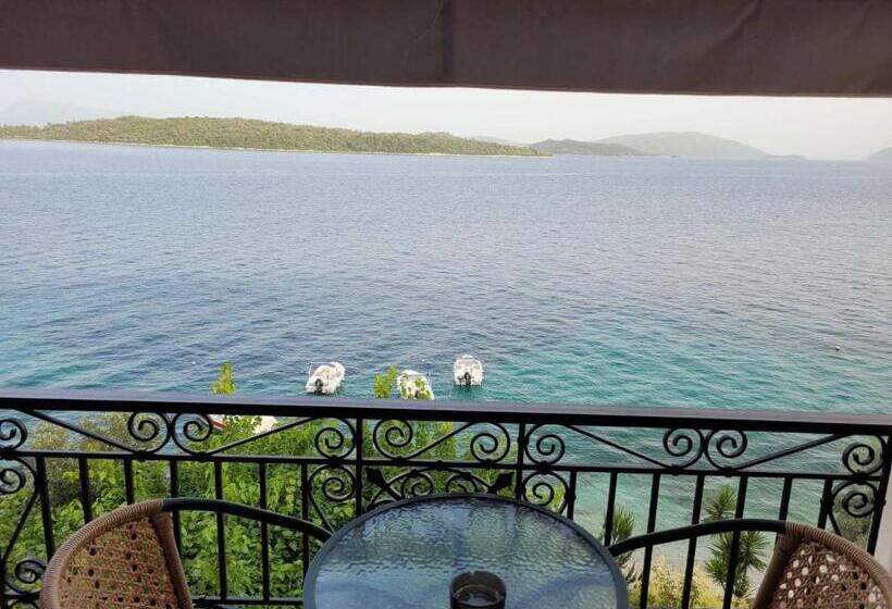Номер Стандарт Двуспальная Кровать Вид на Море, Logan S Beach