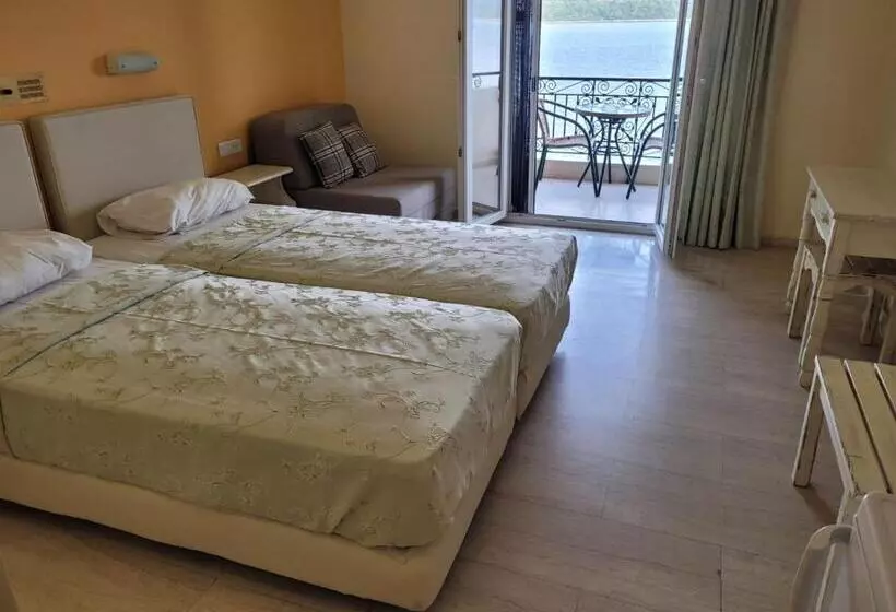 Chambre Standard Vue Mer, Logan S Beach